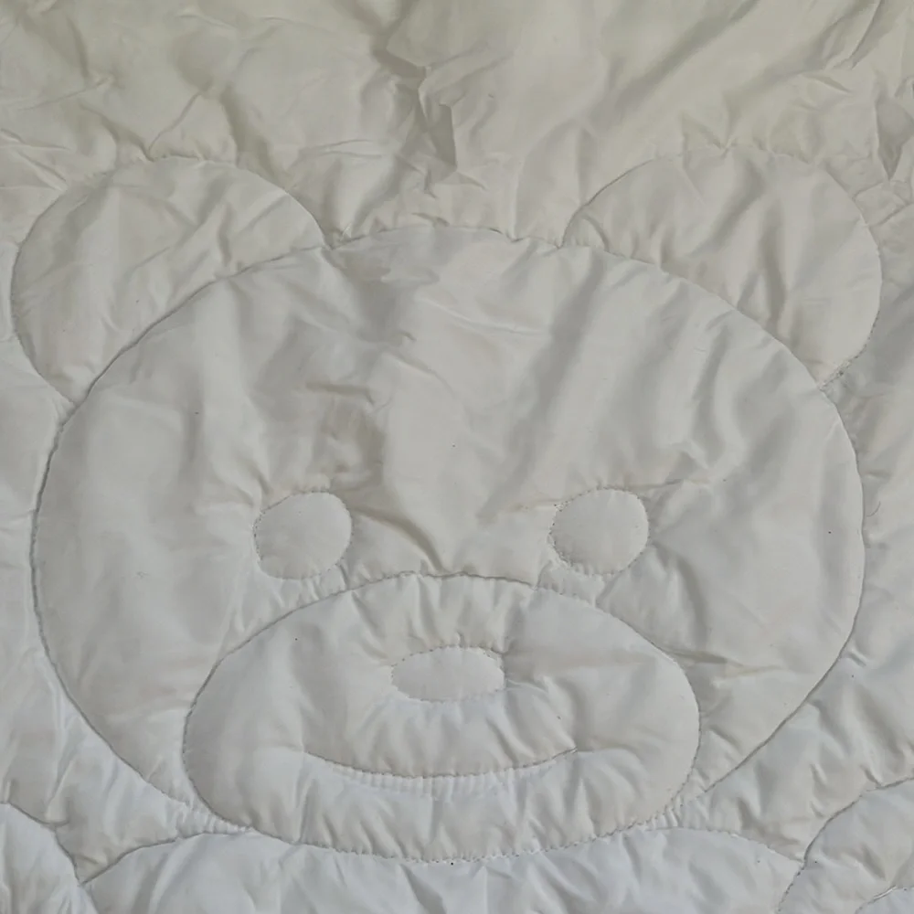 Crib/Toddler Comforter | White Teddy Bear Quilting